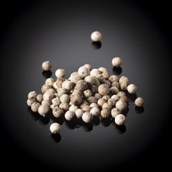 Organic white pepper from the Bolaven plateau