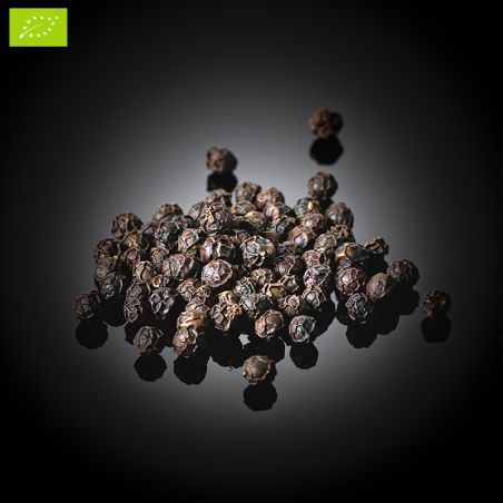 Organic whole black pepper from Dak Nong Bio