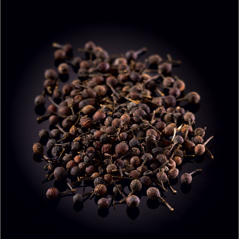 Wild black Voatsiperifery peppercorns from Madagascar Black pepper