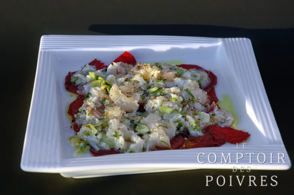 Loup mariné sur carpaccio de betterave